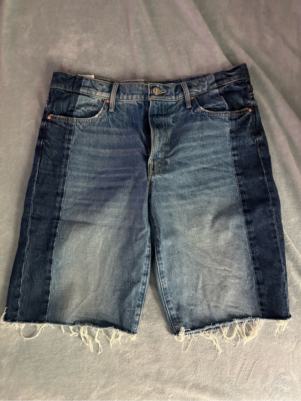 MOTHER Mid-Rise Maven Bermuda Fray wash:double stacked